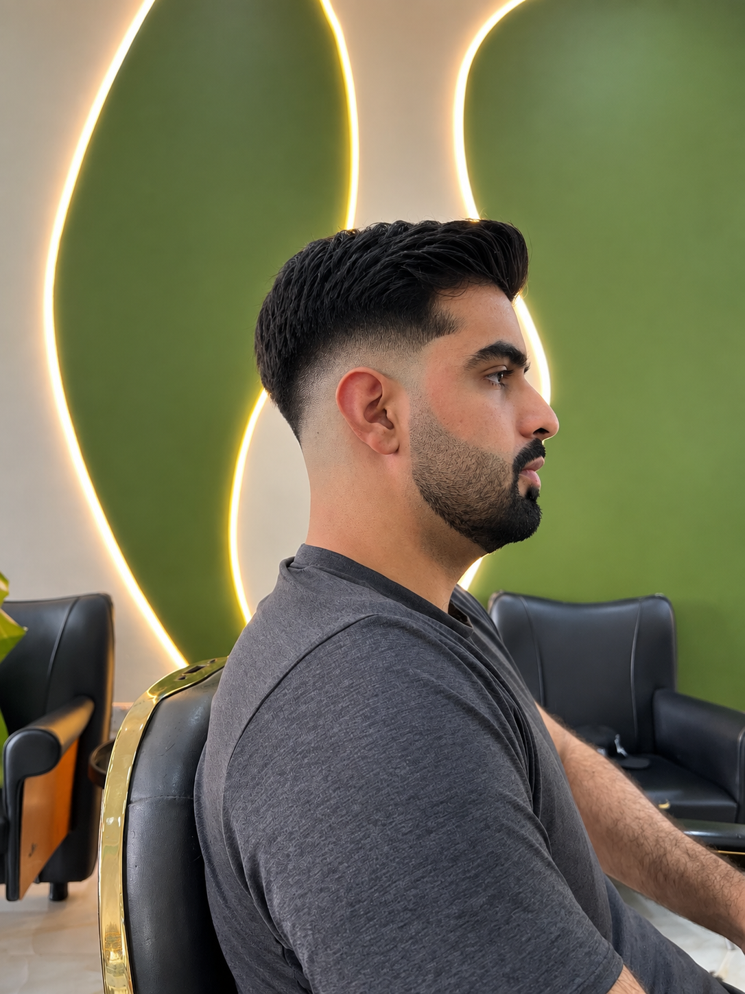 Fresh skin fade and beard finish at Murad’s Salon